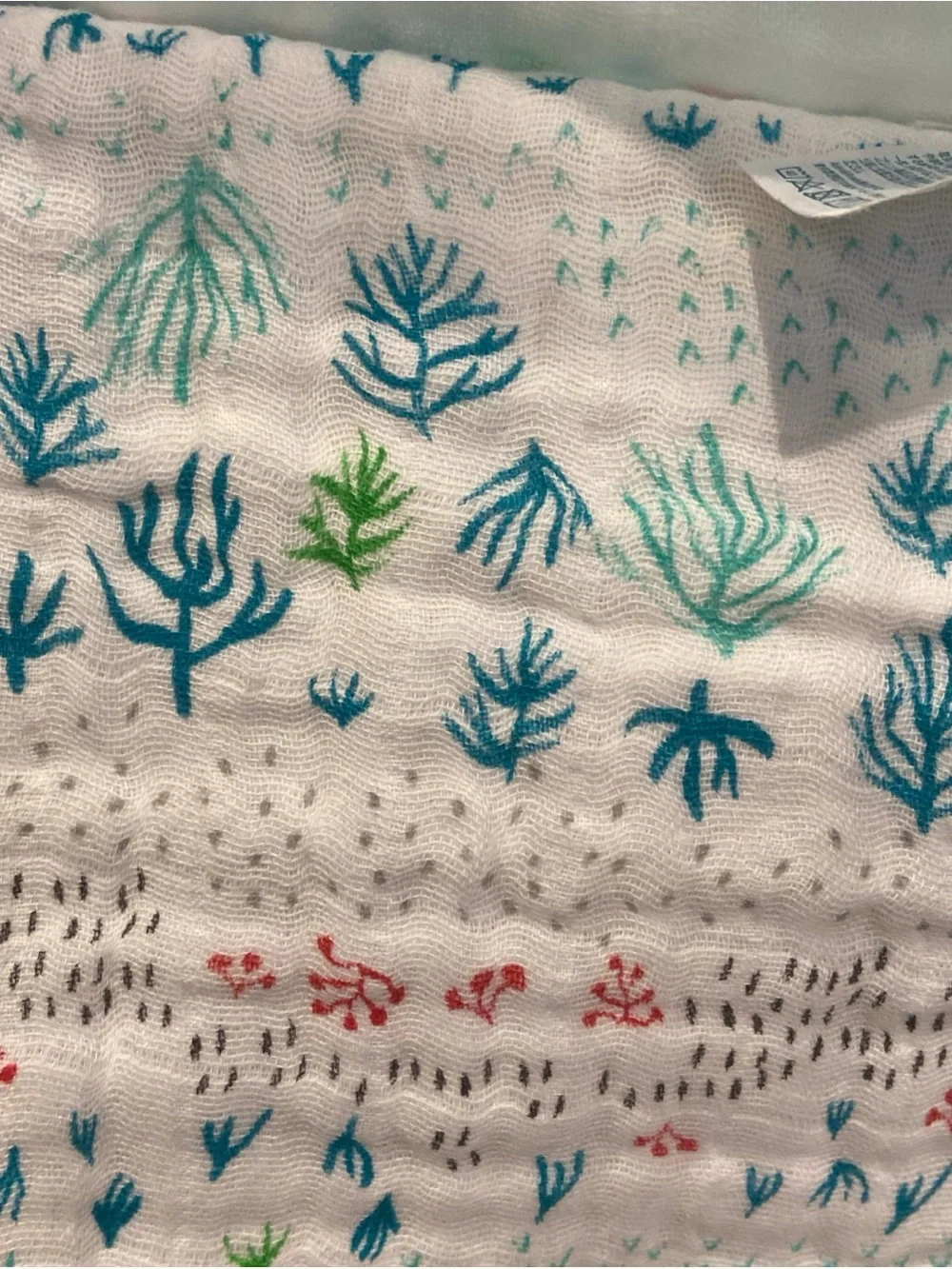 NEW aden + anais Classic Muslin Snap Bibs 3-Pack Around the World pattern baby